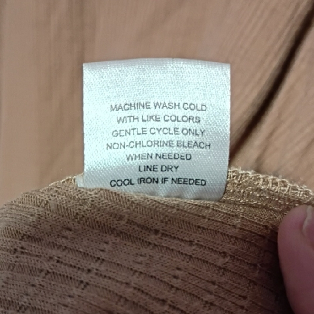 Fred David Ribbed Tan Top - Picture 4 of 8